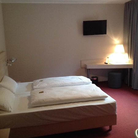 Rasthof & Motel Hermsdorfer Kreuz Ngoại thất bức ảnh