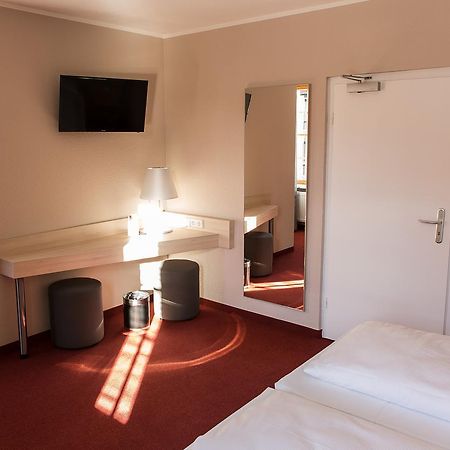Rasthof & Motel Hermsdorfer Kreuz Ngoại thất bức ảnh