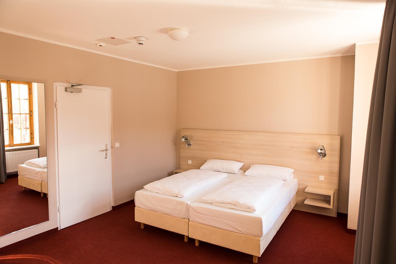 Rasthof & Motel Hermsdorfer Kreuz Ngoại thất bức ảnh