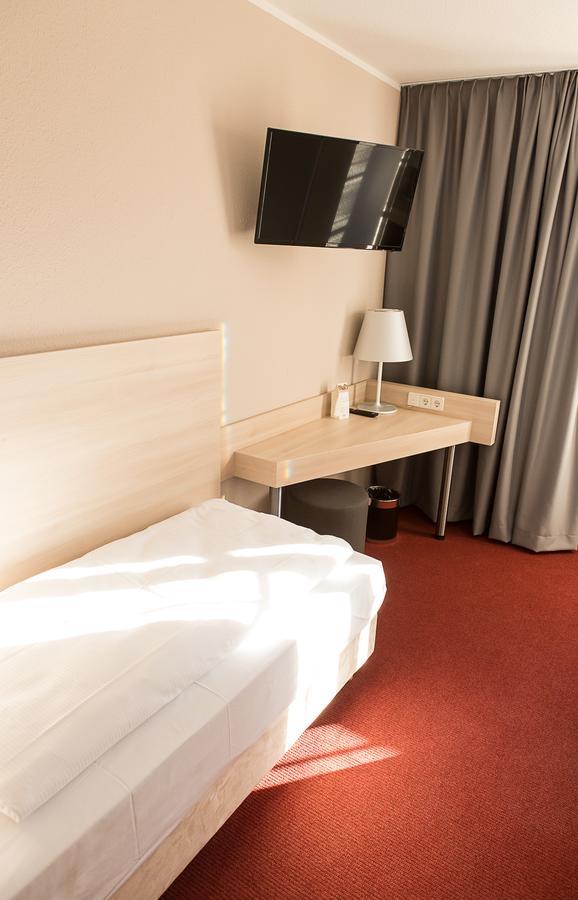 Rasthof & Motel Hermsdorfer Kreuz Ngoại thất bức ảnh